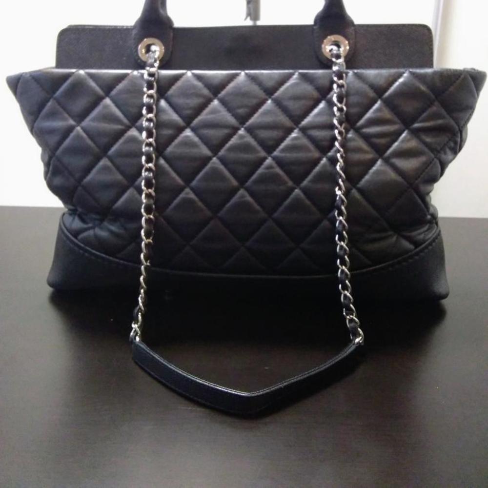 Chanel 2-Way Leather Matelasse Hand Bag Black